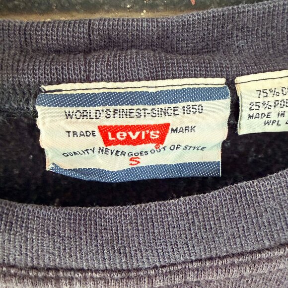 Vintage Levi's Embroidered Crewneck Sweatshirt 90s Cropped Purple Logo Streetwea - Picture 4 of 6